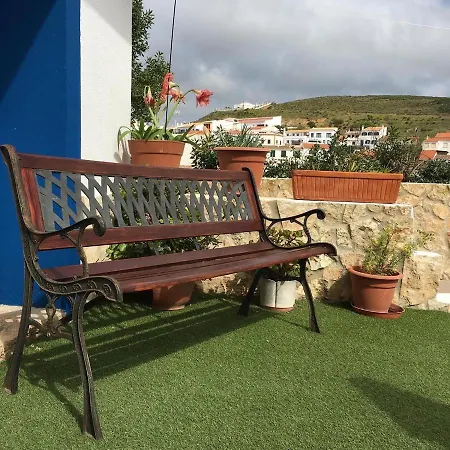 Carrapateira Lodge *