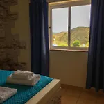 Carrapateira Lodge *