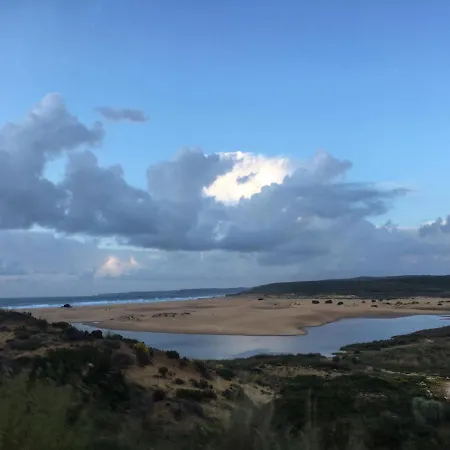 Carrapateira Lodge بيت ضيافة