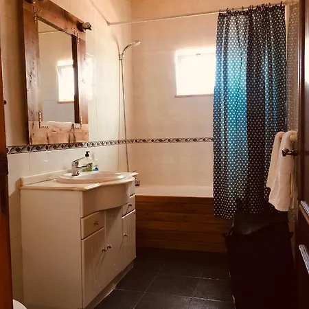 Carrapateira Lodge *